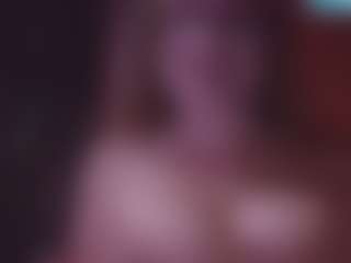 Lona Pounder's Live Sex Cam Show