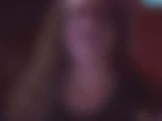 Lona Pounder's Live Sex Cam Show