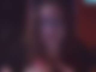 Lona Pounder's Live Sex Cam Show