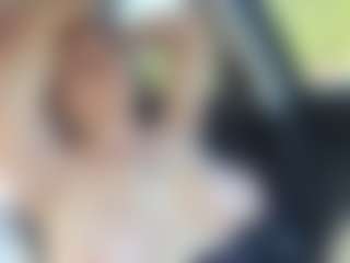Lona Pounder's Live Sex Cam Show