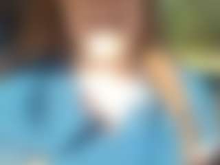Live cam show with Lona Pounder - Anal MILF on TeamSkeetLive