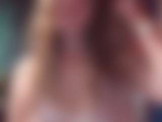 Lona Pounder's Live Sex Cam Show