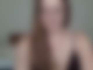 Lona Pounder's Live Sex Cam Show