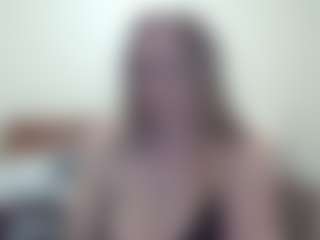 Lona Pounder's Live Sex Cam Show