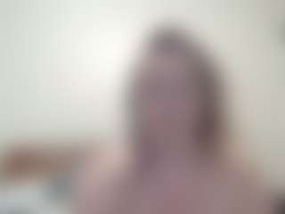 Lona Pounder's Live Sex Cam Show