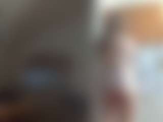 Lona Pounder's Live Sex Cam Show