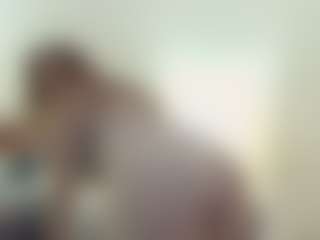 Lona Pounder's Live Sex Cam Show