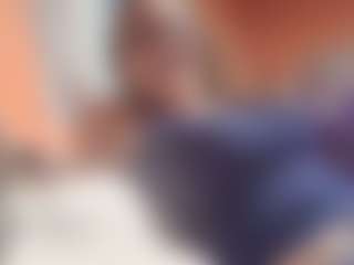 Lona Pounder's Live Sex Cam Show