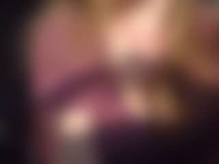 Lona Pounder's Live Sex Cam Show