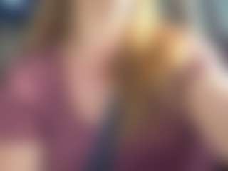 Lona Pounder's Live Sex Cam Show