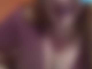 Lona Pounder's Live Sex Cam Show