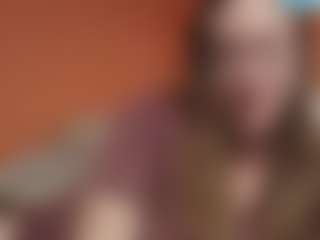 Lona Pounder's Live Sex Cam Show