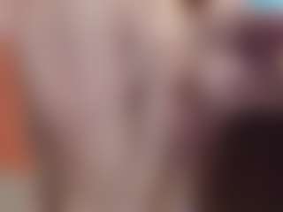 Lona Pounder's Live Sex Cam Show