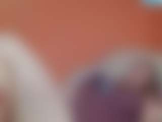 Lona Pounder's Live Sex Cam Show