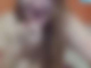 Lona Pounder's Live Sex Cam Show