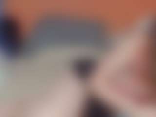 Lona Pounder's Live Sex Cam Show