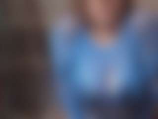 Live cam show with Lona Pounder - Striptease on CamClone