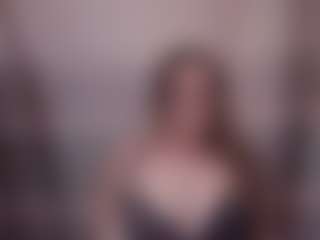 Lona Pounder's Live Sex Cam Show