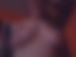 Lona Pounder's Live Sex Cam Show
