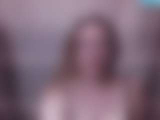 Lona Pounder's Live Sex Cam Show
