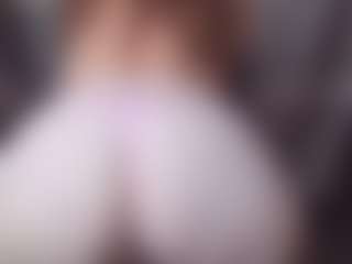 Lona Pounder's Live Sex Cam Show