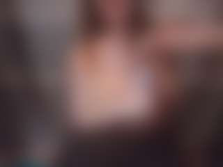 Lona Pounder's Live Sex Cam Show