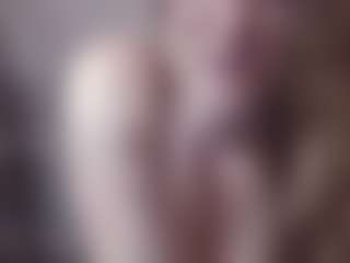 Lona Pounder's Live Sex Cam Show