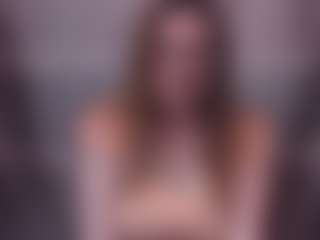 Lona Pounder's Live Sex Cam Show