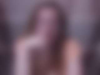 Lona Pounder's Live Sex Cam Show