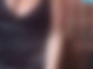 Lona Pounder's Live Sex Cam Show