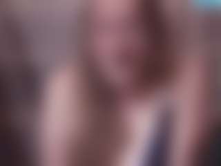 Lona Pounder's Live Sex Cam Show