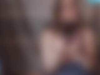 Lona Pounder's Live Sex Cam Show