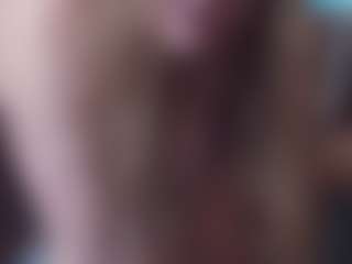 Lona Pounder's Live Sex Cam Show