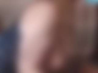 Lona Pounder's Live Sex Cam Show