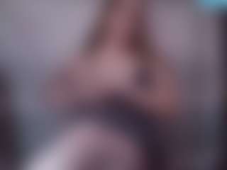 Lona Pounder's Live Sex Cam Show