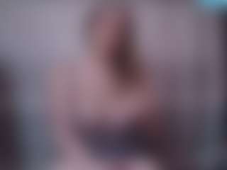 Lona Pounder's Live Sex Cam Show