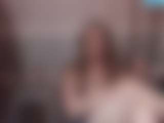 Lona Pounder's Live Sex Cam Show