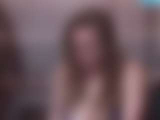 Lona Pounder's Live Sex Cam Show