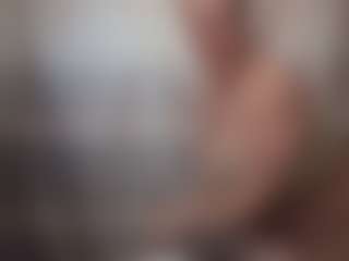 Lona Pounder's Live Sex Cam Show