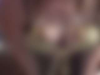 Lona Pounder's Live Sex Cam Show