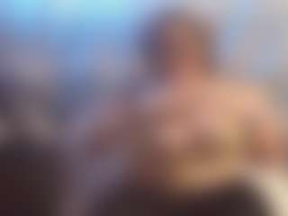 Lona Pounder's Live Sex Cam Show