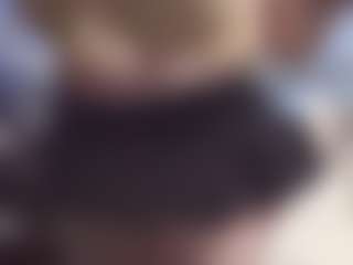 Lona Pounder's Live Sex Cam Show