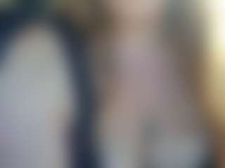 Lona Pounder's Live Sex Cam Show