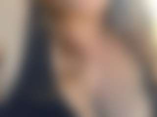 Lona Pounder's Live Sex Cam Show