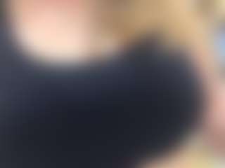 Live cam show with Lona Pounder - Amateur MILF on iamadamtest123.com