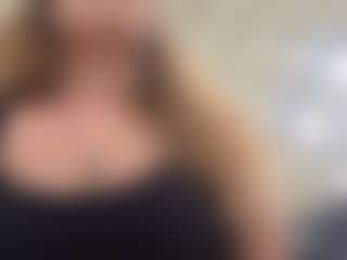Lona Pounder's Live Sex Cam Show