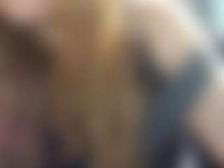 Live cam show with Lona Pounder - Smoking on parknlotfishbdy