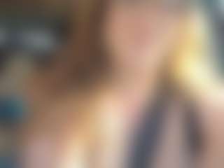 Lona Pounder's Live Sex Cam Show
