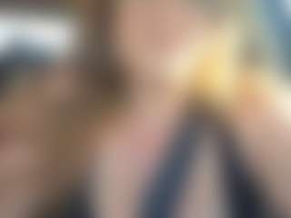 Lona Pounder's Live Sex Cam Show