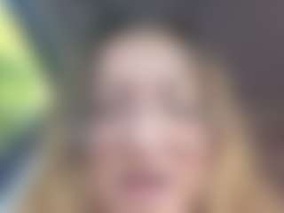 Live cam show with Lona Pounder - Amateur Toys on pussylord.com